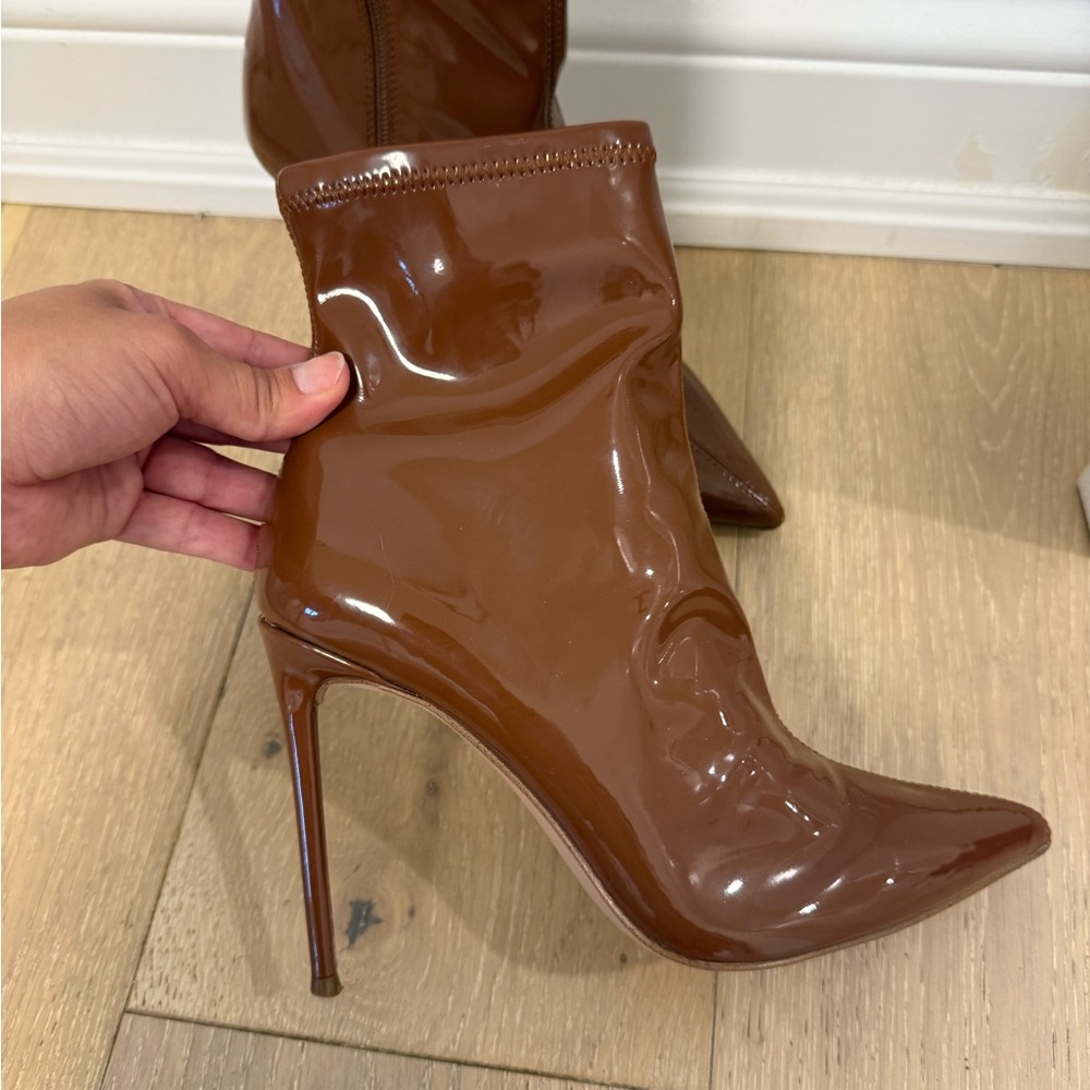Steve Madden Shiny Tan Heeled Boots
